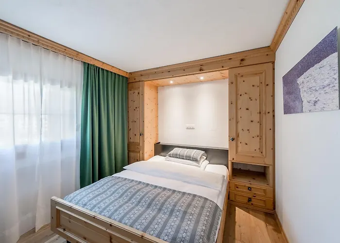 Aparthotel Appartments Cervus 4*