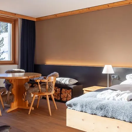 Apart Otel Appartments Cervus Saint-Moritz