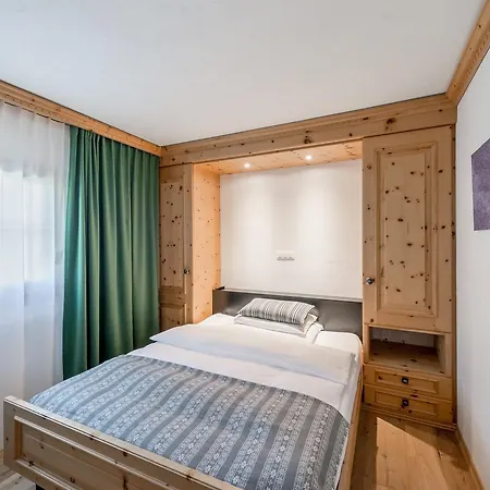 מלון דירות Appartments Cervus 4*